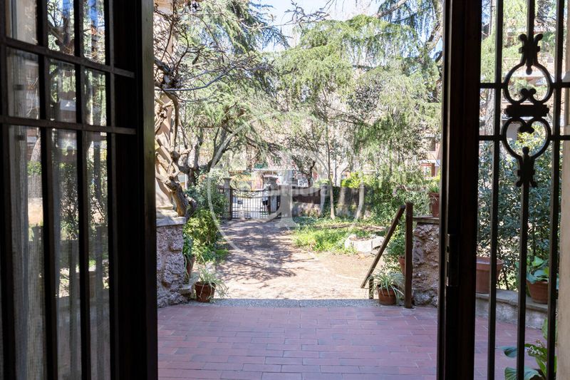 Foto 578a14d9-3309-4576-9f4f-3ba8b62a2338. Casa amb calefacció aparcament a Eixample Sant Cugat del Vallès