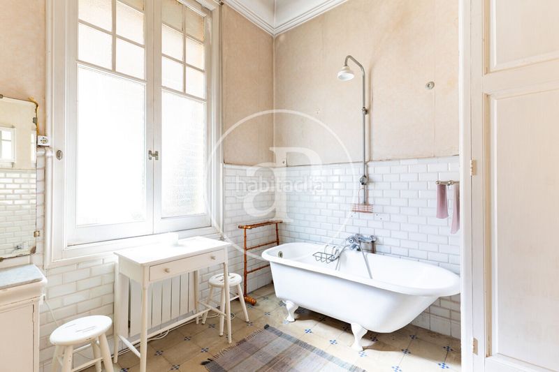 Foto c0a940a1-28b8-4648-bd4e-c7944b8b18be. Casa amb calefacció aparcament a Eixample Sant Cugat del Vallès