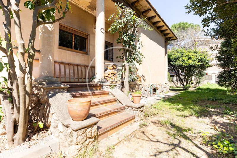 Foto c91978d9-e2e3-48dd-9458-6044b67c5008. Casa amb calefacció aparcament a Eixample Sant Cugat del Vallès