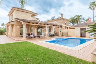 Location Maison  Carrer sant pere. Casa en alquiler en leliana