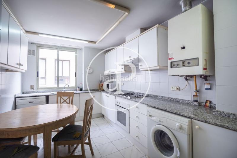 Foto 593629c5-3439-45b5-87f8-d3d4a51819d7. Rent flat with heating in La Seu Valencia