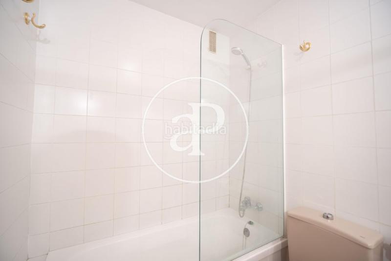 Foto 70e0d5d2-9cda-4abc-b2b9-51afb182a016. Rent flat with heating in La Seu Valencia