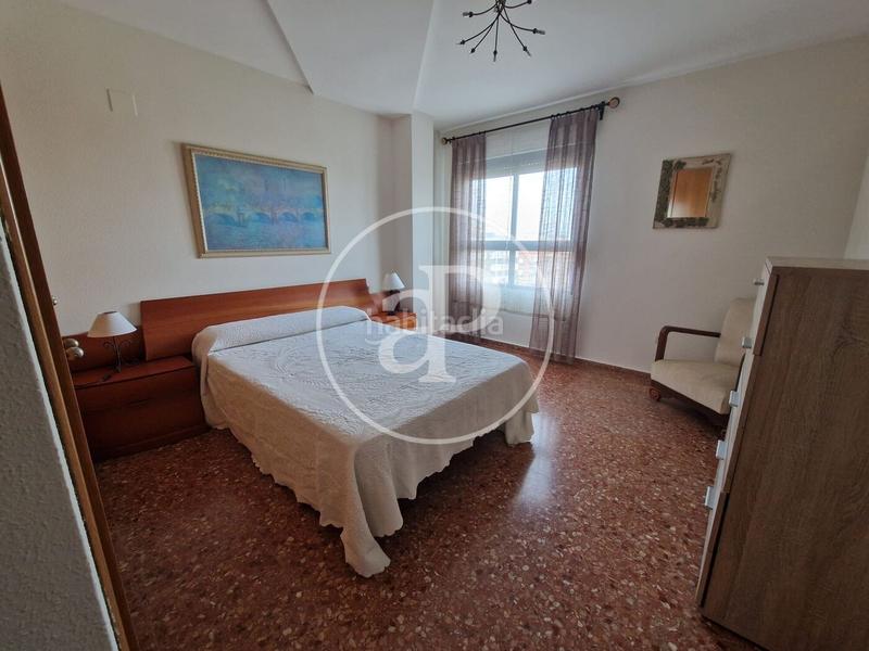 Foto 3bb9238e-2d57-4fa9-ae39-5fb455ead61a. Rent duplex with heating parking in Camí Reial Valencia