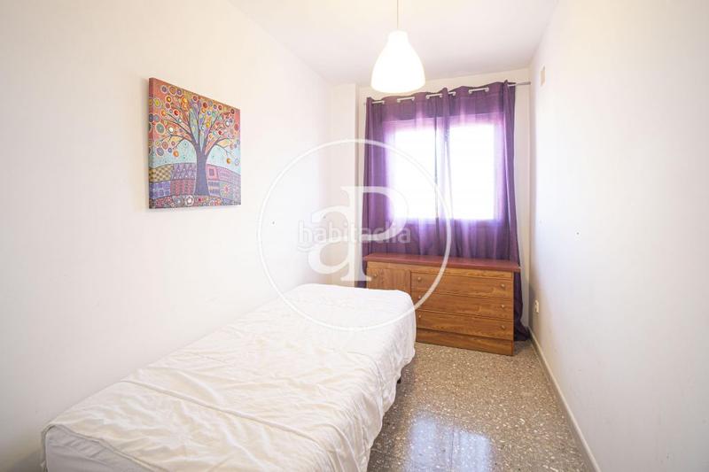 Foto ae076a0e-e4b3-41d1-a99b-e7aba7a84400. Rent flat with heating in Torrefiel Valencia