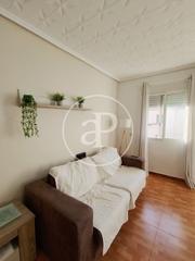 Miete Etagenwohnung  Av.de la malva-rosa. Piso en alquiler en la malvarrosa