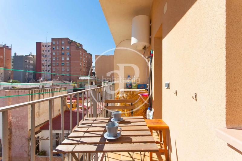 Foto 57290e27-d920-4fe2-9913-4518aa1da4ec. Appartamento con riscaldamento in El Camp de l´Arpa del Clot Barcelona