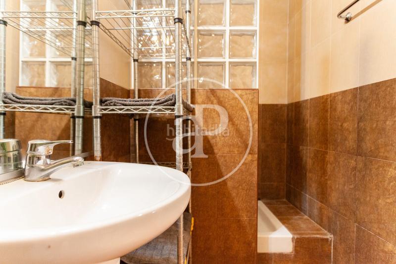 Foto 7e62b666-a464-4fce-ac13-0bee20c125a1. Lloguer pis amb calefacció a El Pilar Valencia