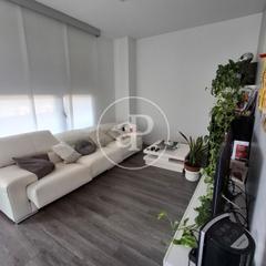 Miete Etagenwohnung  Avinguda del rei en joan carles i. Piso en alquiler en torrent