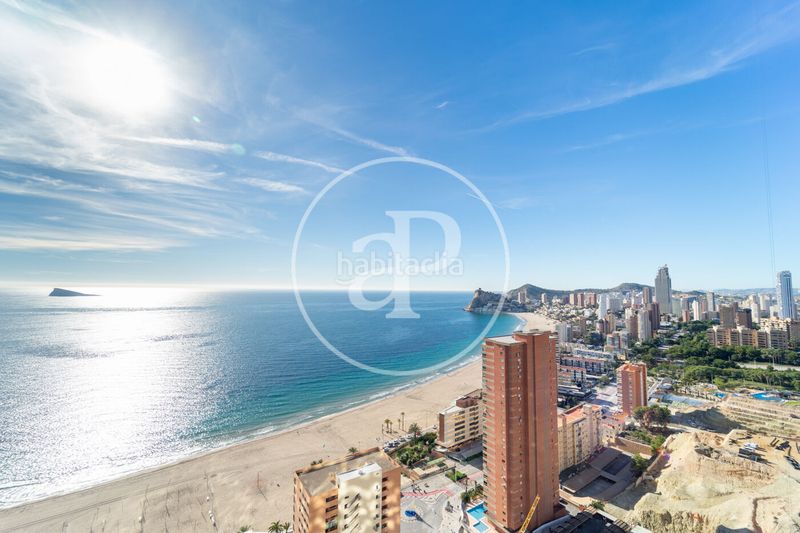 Foto 6c720e36-567f-4e5d-87c6-006f4cee59db. Pis amb calefacció aparcament piscina a Playa Poniente Benidorm