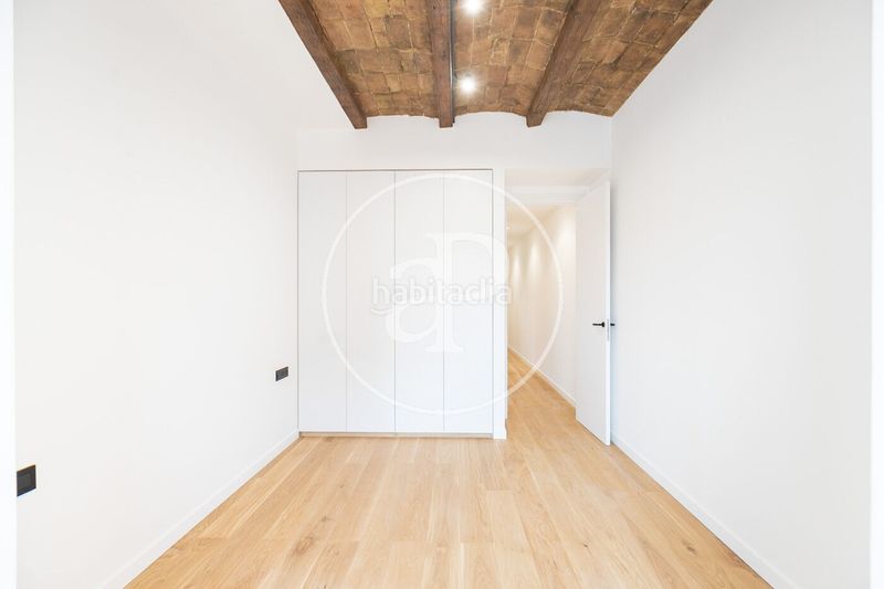 Foto 7d9db4f4-da1b-40a6-8a26-42c8b17166d1. Pis amb calefacció a Sagrada Família Barcelona