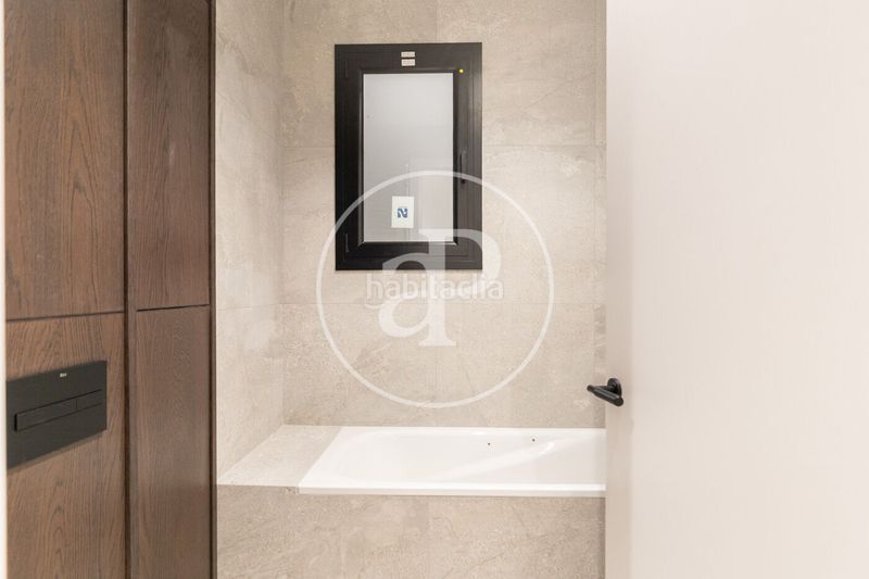 Foto 9f55f856-75e8-48bc-9c93-30f770a7ef0d. Pis amb calefacció a Sagrada Família Barcelona