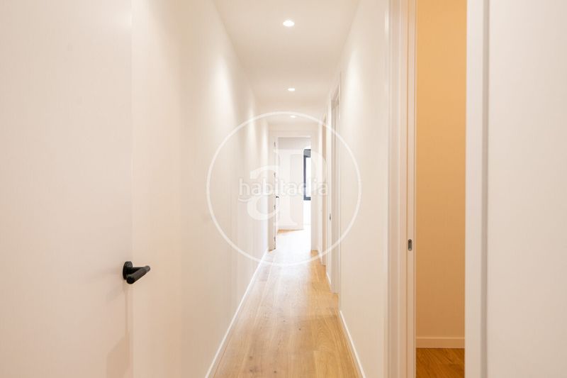 Foto b48383a5-2536-48c3-825a-3d5407c09a50. Pis amb calefacció a Sagrada Família Barcelona