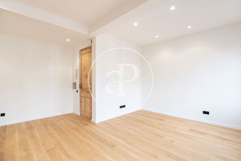 Foto bb04caeb-10f1-4f5f-8a7b-4975169ec6f1. Pis amb calefacció a Sagrada Família Barcelona