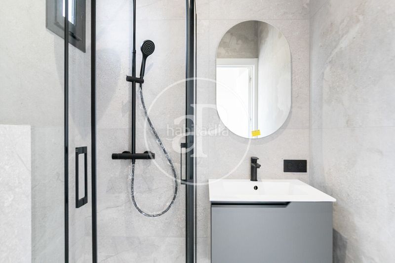 Foto d3ab1705-9d2c-4b12-8c83-b97f96e00bdd. Pis amb calefacció a Sagrada Família Barcelona