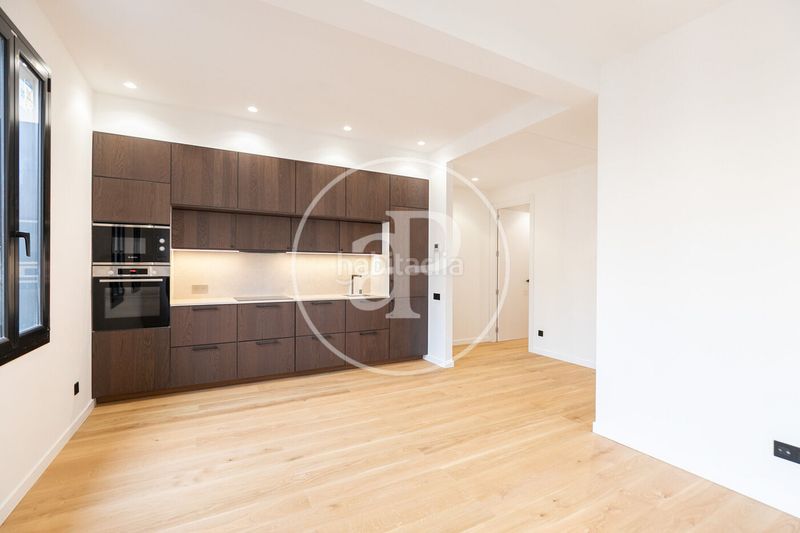 Foto daccbffb-2845-4651-a4e7-60cda8e3ddfa. Pis amb calefacció a Sagrada Família Barcelona