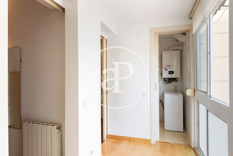 Foto b3b97153-b372-4d6c-bb0a-3e1bab5861ac. Àtic amb calefacció a Sants Barcelona