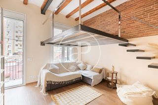 Pis  Carrer del consell de cent. Piso en venta en la sagrada familia