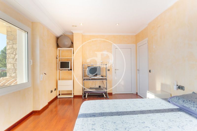 Foto d059f433-5169-4170-947d-049411211723. Casa amb calefacció aparcament piscina a Serra