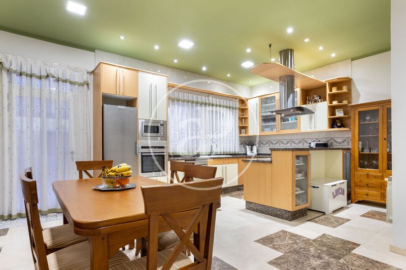 Casa pareada chalet en venta en el corazón patraix en Valencia - Imagen 18