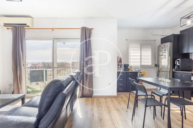 Foto 0955fbfb-567f-489a-bbce-8396a7edde0e. Pis amb calefacció a Camí Reial Valencia