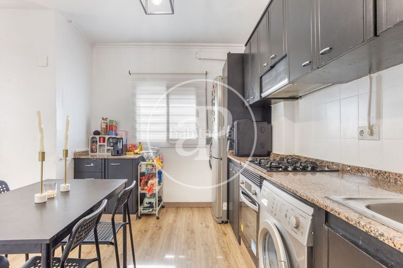 Foto 9bb44464-ab7e-4e42-8f32-cdab1d2d38e9. Pis amb calefacció a Camí Reial Valencia