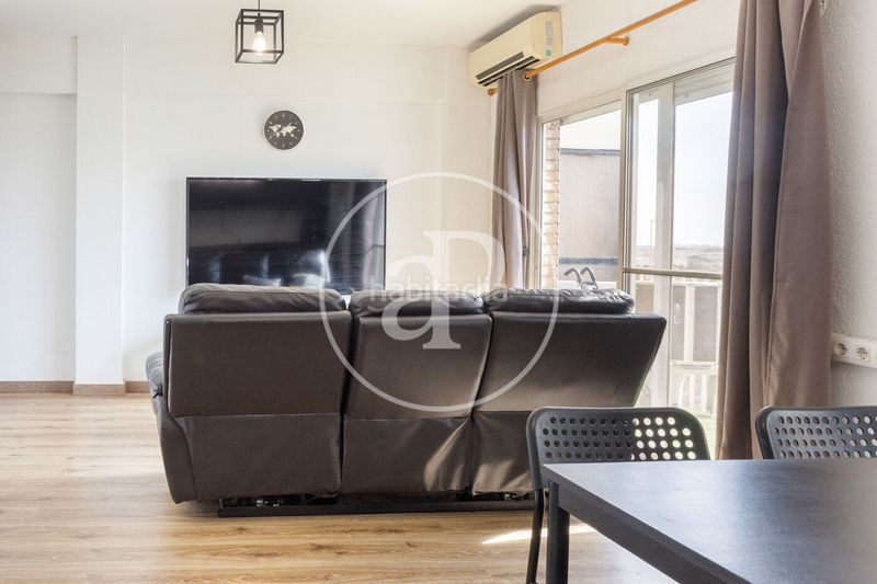 Foto ca3c54bf-19a8-4567-83df-9ab061077c42. Pis amb calefacció a Camí Reial Valencia