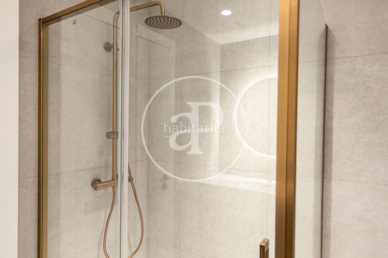 Foto 04d4fd1c-aadd-43b1-b1b6-3dbdcd5f1798. Pis amb calefacció a Barri de les Corts Barcelona