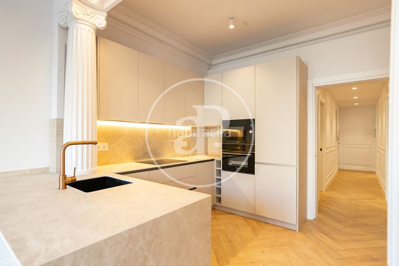 Foto d0a9f179-870b-415a-974c-aa5060589aef. Pis amb calefacció a Barri de les Corts Barcelona