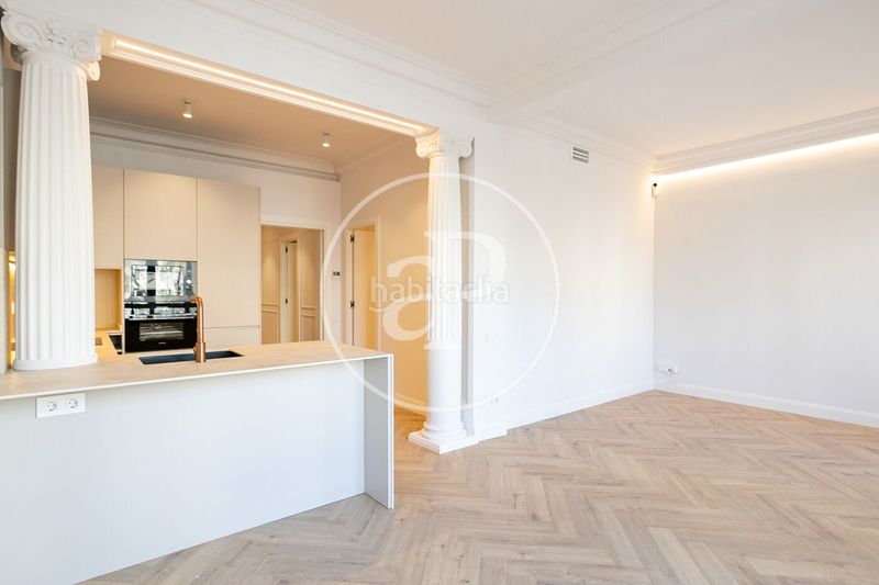 Foto decbd1d2-e552-439a-8001-f8e1b8aa1471. Pis amb calefacció a Barri de les Corts Barcelona