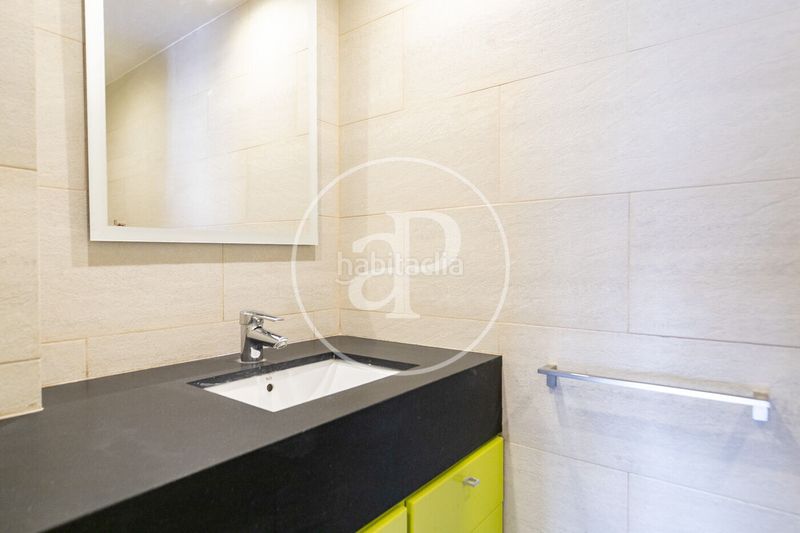 Foto 3be922f4-df82-4583-9537-1263f8142721. Pis amb calefacció aparcament piscina a Finestrelles Esplugues de Llobregat