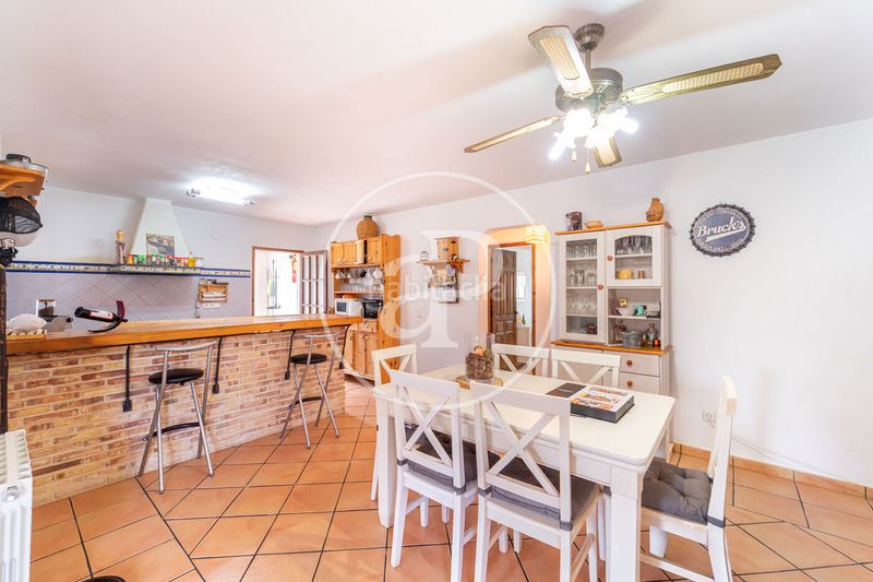 Foto 27dc4af5-4f49-48a1-89cf-27d2d8851571. Casa chalet independiente en venta en Busot