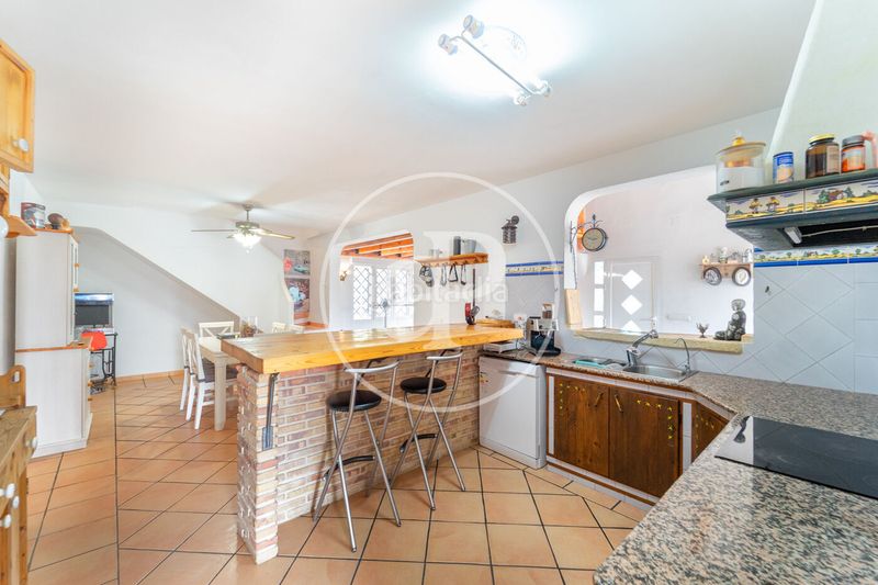 Foto 38f3854f-fa67-444d-a98d-d9cfb2756662. Casa chalet independiente en venta en Busot