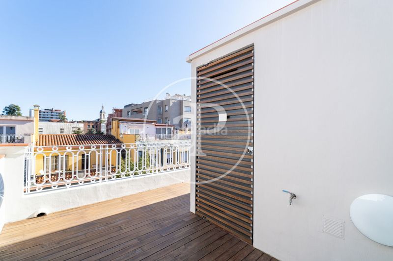 Foto 10d1a060-5215-4a2e-b630-e90b1b3d6eaa. Casa amb calefacció aparcament a Sant Gervasi - Bonanova Barcelona