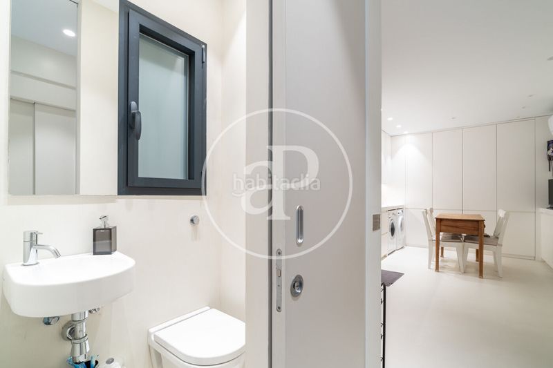 Foto 1fafed71-d9dd-423a-b981-2bc7f6645042. Casa amb calefacció aparcament a Sant Gervasi - Bonanova Barcelona