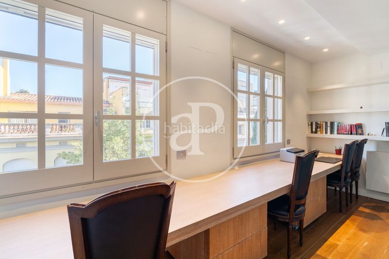 Foto 42cf8224-6645-4686-bbc4-1c3b513204a3. Casa amb calefacció aparcament a Sant Gervasi - Bonanova Barcelona