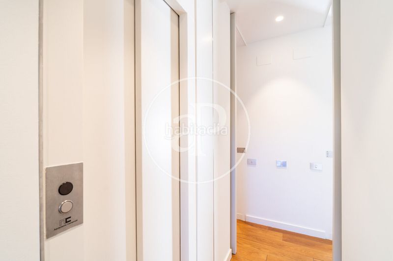 Foto 64e3eb01-bc14-40e4-ac86-66cd7c0fcc74. Casa amb calefacció aparcament a Sant Gervasi - Bonanova Barcelona