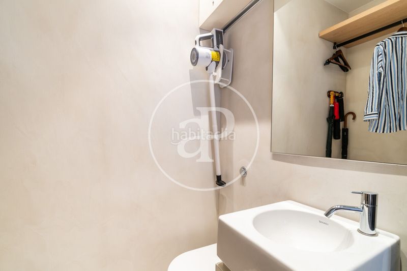 Foto 9a987d07-ca6b-4544-ba8d-042e7565bc44. Casa amb calefacció aparcament a Sant Gervasi - Bonanova Barcelona