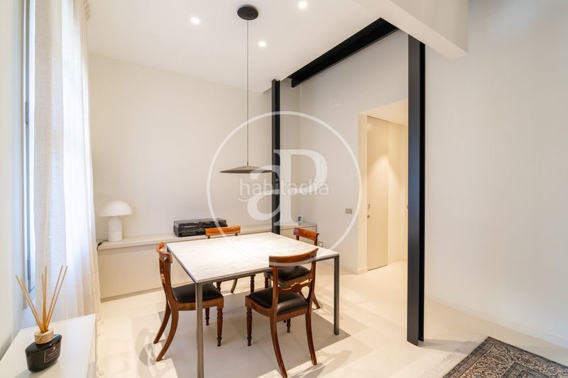 Foto a33e4426-33fe-40ab-a0c0-6abd1b84b059. Casa amb calefacció aparcament a Sant Gervasi - Bonanova Barcelona