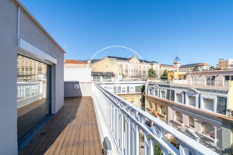 Foto d76e3ea2-9e91-457d-83de-c16cf27cfaea. Casa amb calefacció aparcament a Sant Gervasi - Bonanova Barcelona