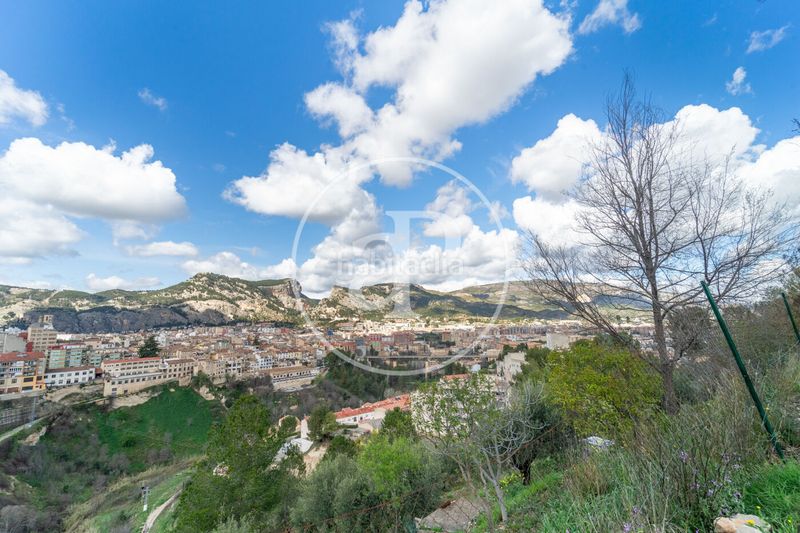 Foto 00c0f51e-1e4c-4365-9e66-09766dc1cce8. Casa amb calefacció aparcament piscina a Centre-Zona Alta Alcoi