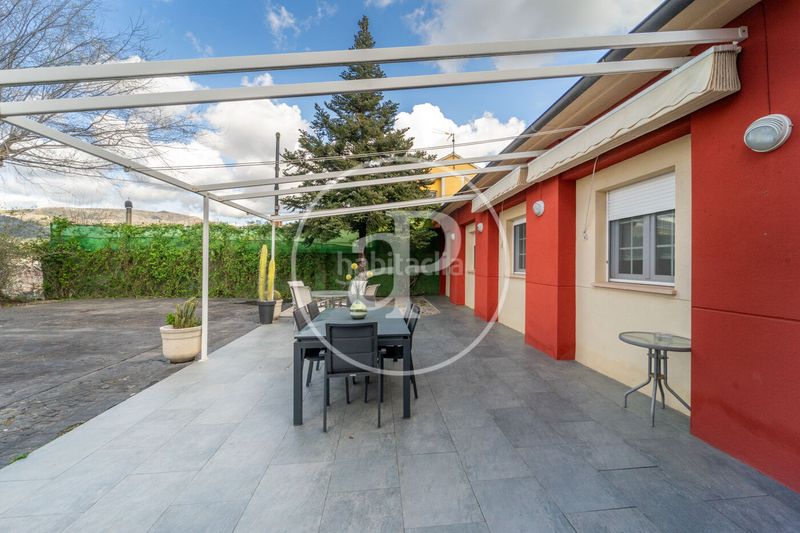 Foto 53afd9ba-98ea-4123-a19c-c1349d361434. Casa amb calefacció aparcament piscina a Centre-Zona Alta Alcoi