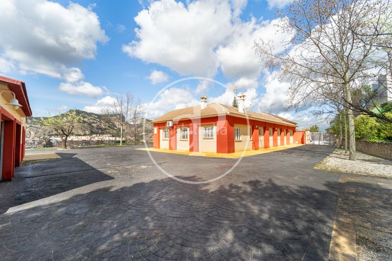 Foto 56766839-6e3f-4cc5-b9af-3ec3026058e4. Casa amb calefacció aparcament piscina a Centre-Zona Alta Alcoi