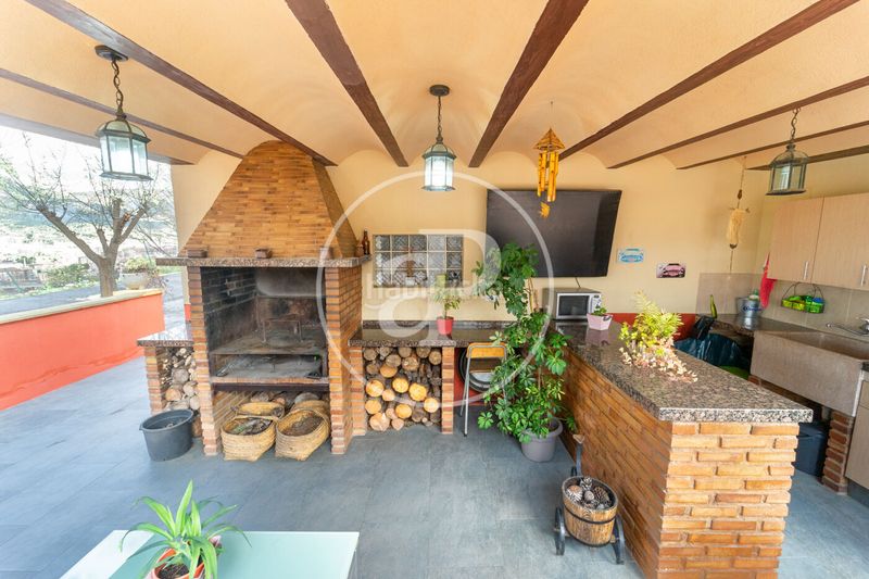 Foto df76e950-dec7-4235-a82d-f5daa4f8f25d. Casa amb calefacció aparcament piscina a Centre-Zona Alta Alcoi