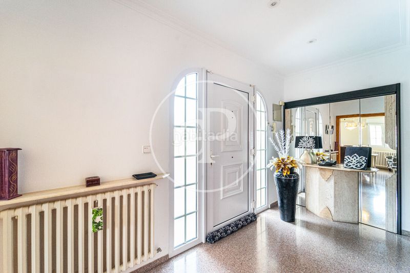 Foto f8871245-d8c2-4f89-8d77-590366398911. Casa amb calefacció aparcament piscina a Centre-Zona Alta Alcoi