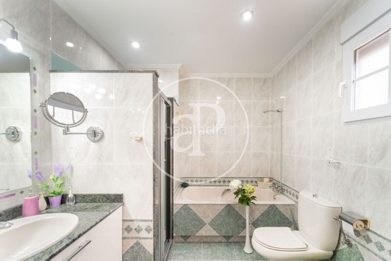 Foto fa273297-3a60-49df-b04f-df6be4394857. Casa amb calefacció aparcament piscina a Centre-Zona Alta Alcoi