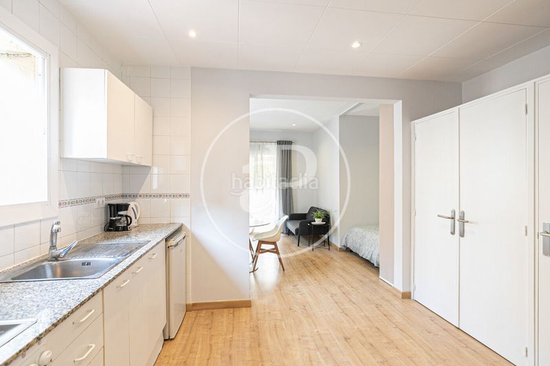 Foto 3e21ee7b-ae08-47da-bcce-4e8e99402ffa. Pis amb calefacció a Raval Barcelona