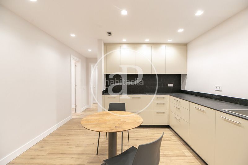 Foto f4ced385-1e61-4849-ae1d-d8d89f0efffd. Pis amb calefacció a La Nova Esquerra de l´Eixample Barcelona