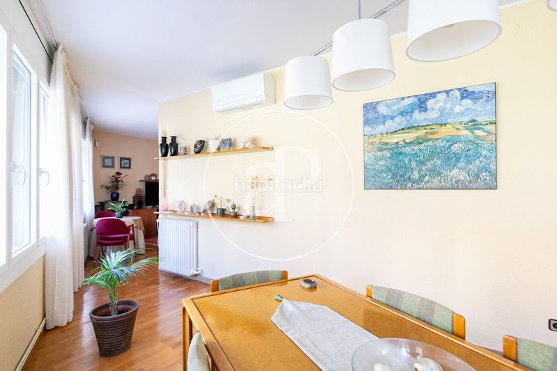 Foto b9ebb077-87cc-49db-a404-989dfeadfae4. Pis amb calefacció a Dreta de l´Eixample Barcelona