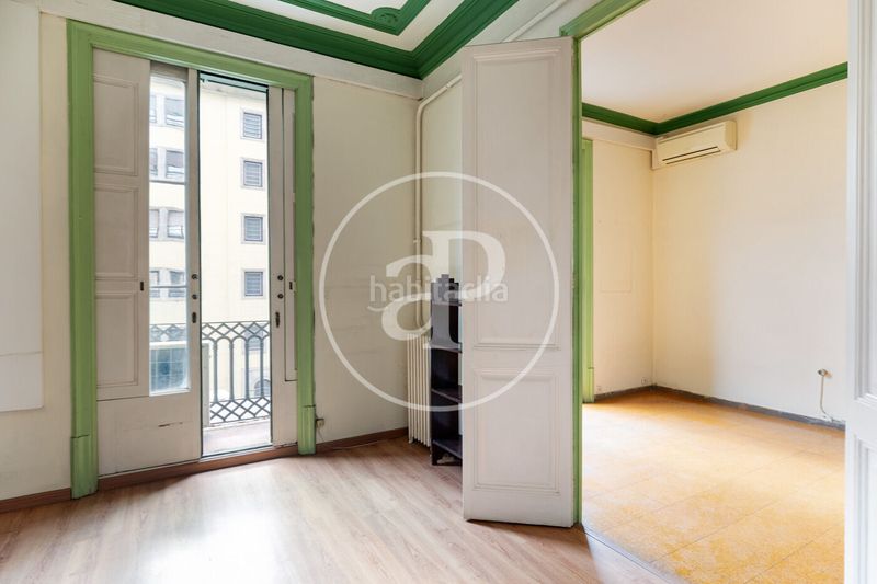 Foto cbef4d98-b0ac-4f9e-b3aa-f5e0b7f6d01e. Pis amb calefacció a Dreta de l´Eixample Barcelona