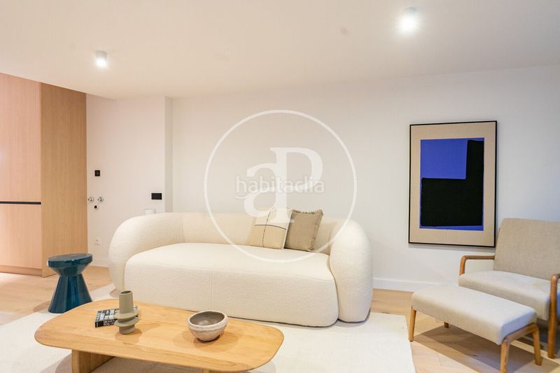 Foto 1afc8117-2889-49e6-8efb-8e253ab41966. Pis amb calefacció a Sagrada Família Barcelona